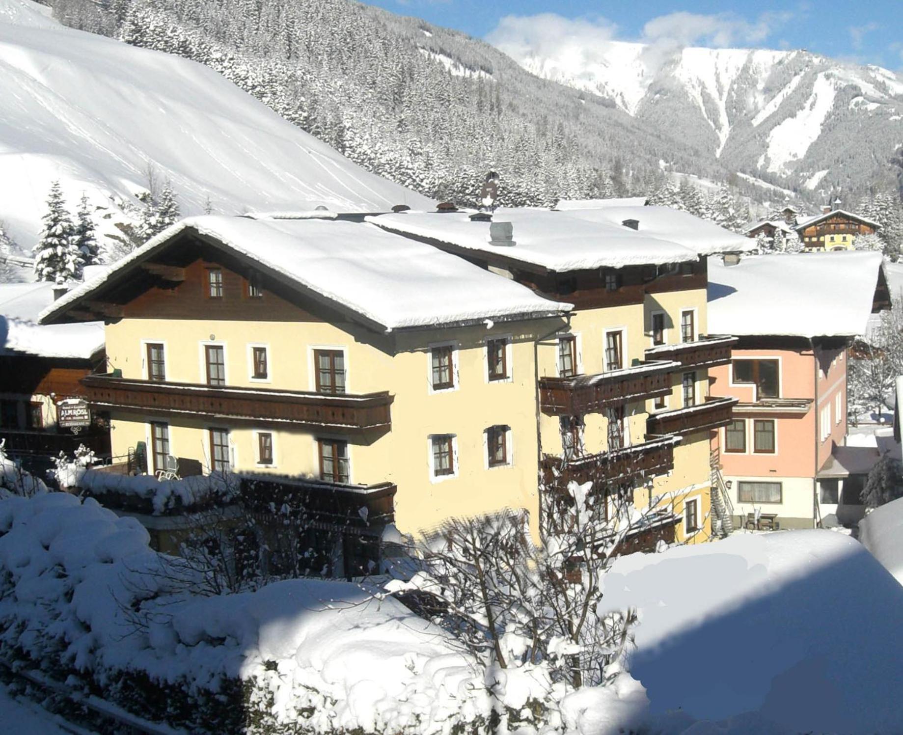 Landhotel Almroesl Im Grossarltal Hüttschlag Kültér fotó